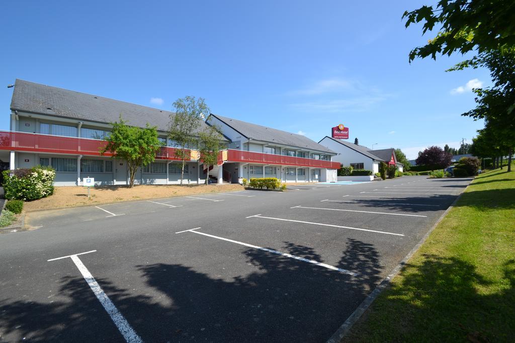 Brit Hotel Mayenne Buitenkant foto